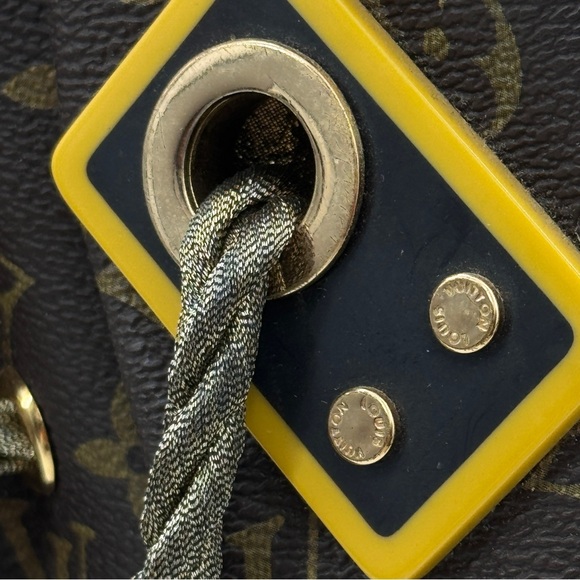 Louis Vuitton Kalahari GM Monogram Canvas Shoulder Bag – Limited Edition 2009 - Picture 10 of 16